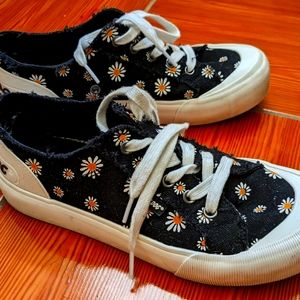 Darling Daisy Rocket Dog Sneakers